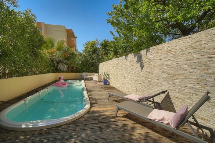 Image No.24-4 Bed Apartment for sale