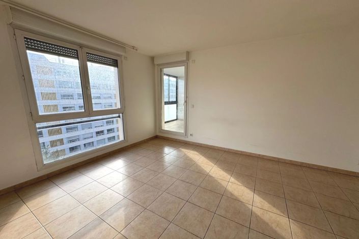 Image No.10-1 Bed Apartment for sale