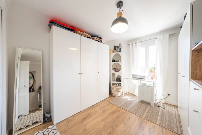 Image No.11-3 Bed Apartment for sale