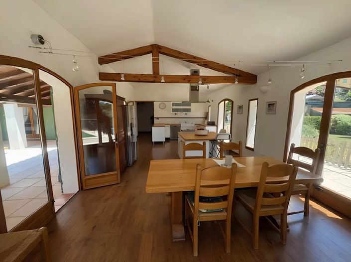 Image No.10-4 Bed House for sale