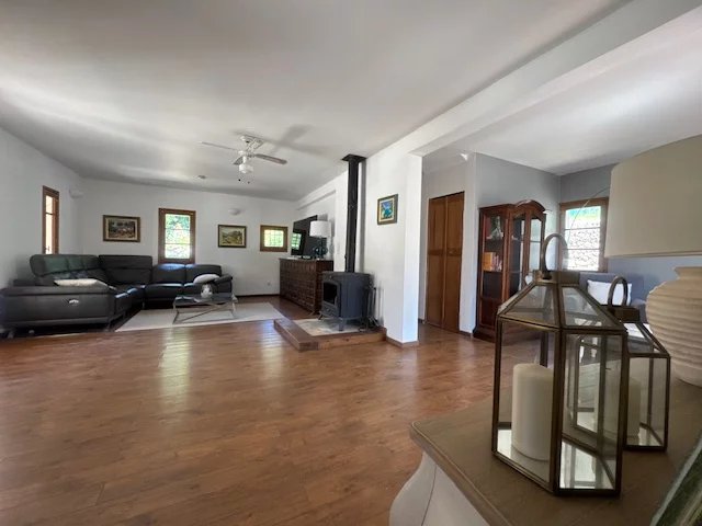 Image No.18-4 Bed House for sale