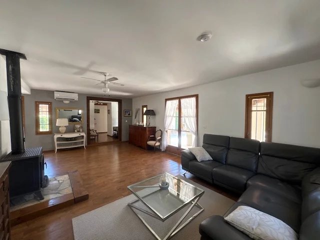 Image No.19-4 Bed House for sale