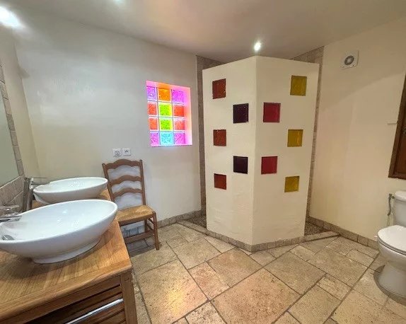 Image No.22-4 Bed House for sale