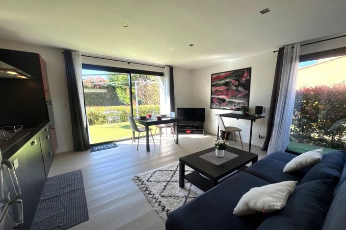 Image No.21-4 Bed House for sale