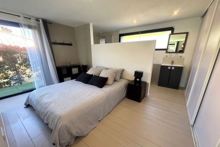 Image No.23-4 Bed House for sale