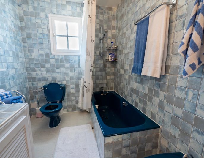 Image No.19-5 Bed House for sale