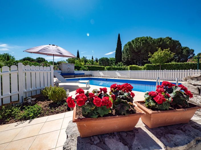 Image No.6-5 Bed House for sale