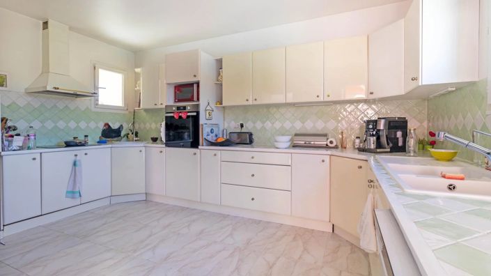 Image No.4-4 Bed Villa for sale