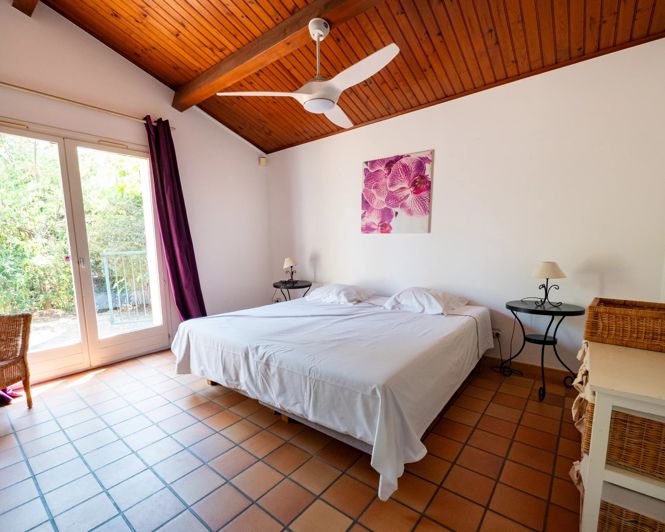 Image No.26-5 Bed House for sale