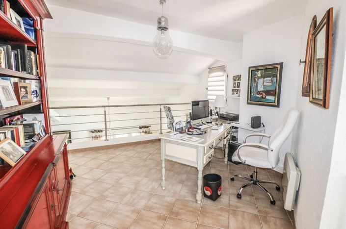Image No.14-4 Bed Villa for sale