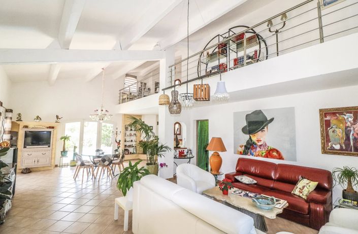 Image No.8-4 Bed Villa for sale