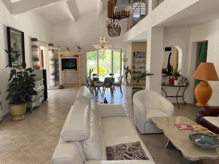Image No.9-4 Bed Villa for sale
