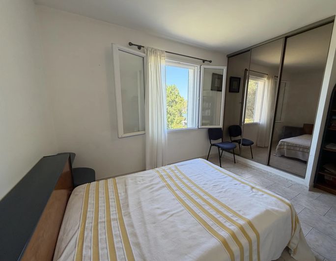 Image No.19-3 Bed House for sale