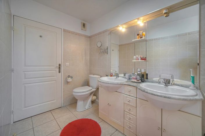 Image No.19-2 Bed Apartment for sale