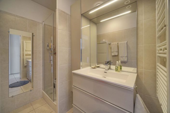 Image No.20-2 Bed Apartment for sale
