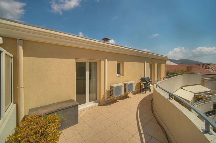 Image No.22-2 Bed Apartment for sale