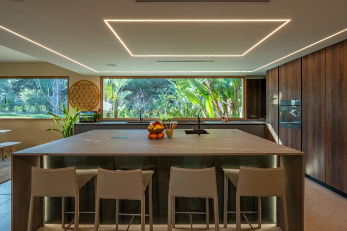 Image No.13-4 Bed House/Villa for sale