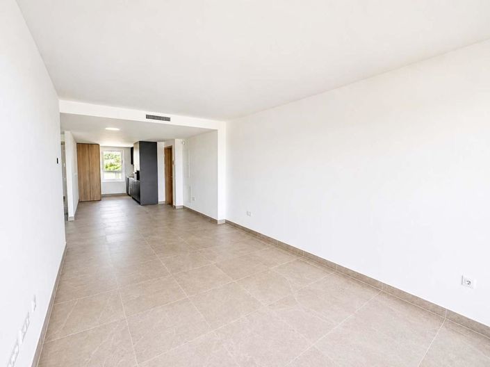 Image No.5-2 Bed Property for sale