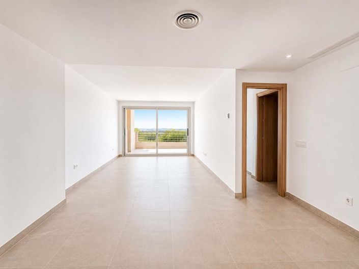 Image No.6-2 Bed Property for sale