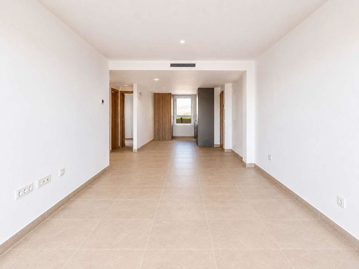 Image No.7-2 Bed Property for sale