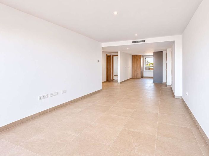 Image No.8-2 Bed Property for sale