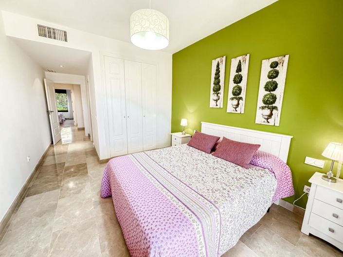 Image No.17-2 Bed Property for sale