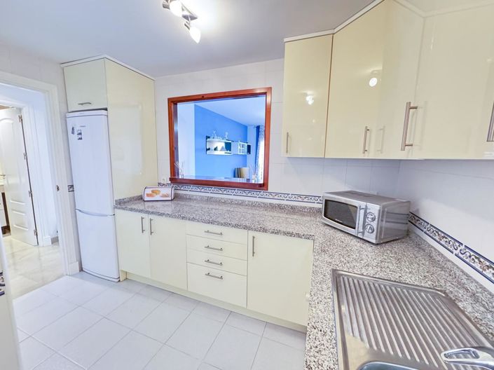 Image No.26-2 Bed Property for sale