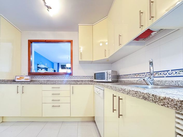Image No.29-2 Bed Property for sale