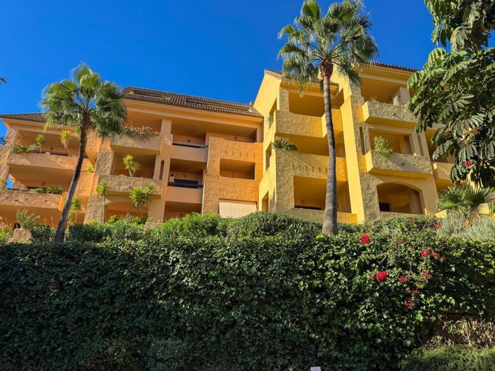 Image No.40-2 Bed Property for sale