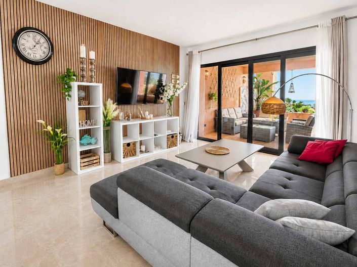 Image No.11-2 Bed Property for sale