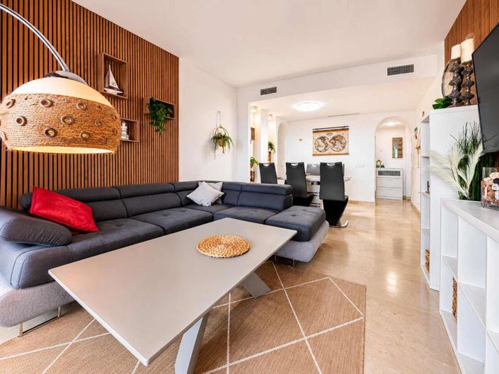 Image No.14-2 Bed Property for sale