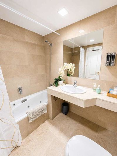 Image No.21-2 Bed Property for sale