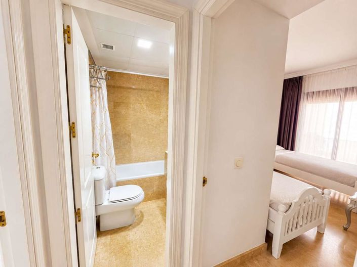 Image No.23-2 Bed Property for sale