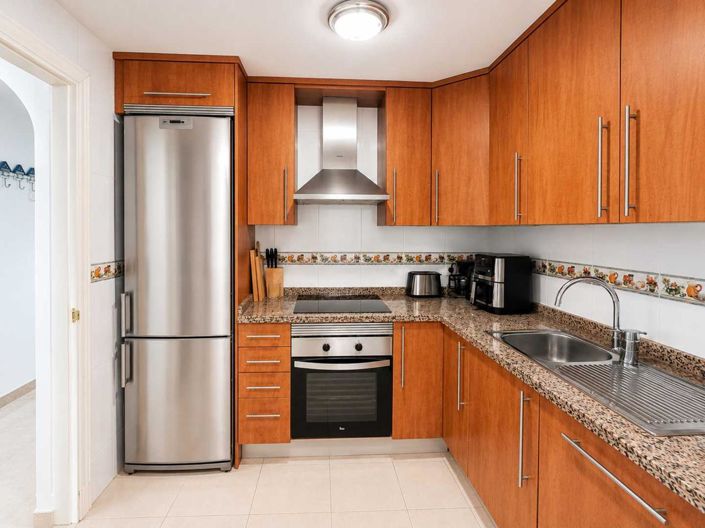 Image No.30-2 Bed Property for sale