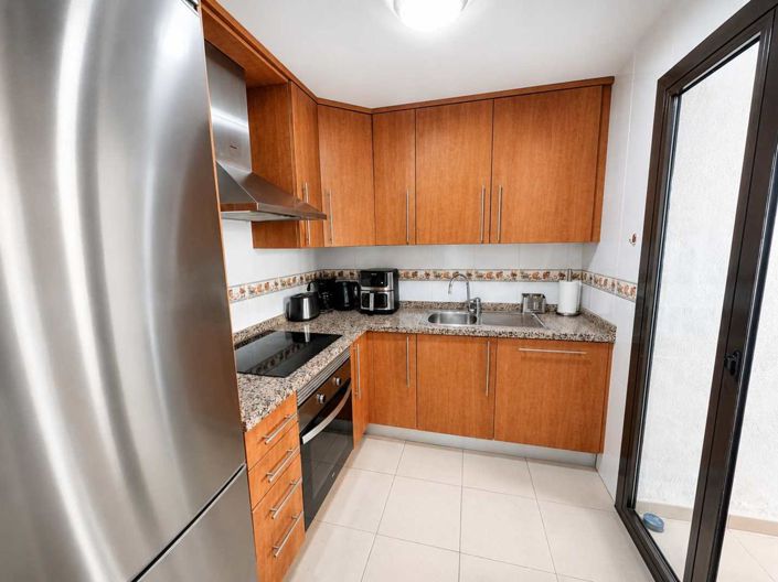 Image No.33-2 Bed Property for sale