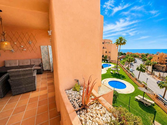 Image No.35-2 Bed Property for sale