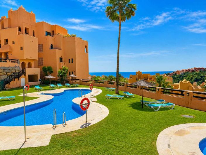 Image No.43-2 Bed Property for sale