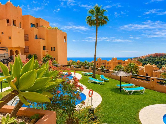 Image No.44-2 Bed Property for sale