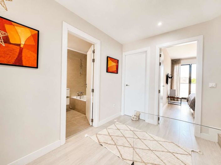 Image No.23-3 Bed Property for sale