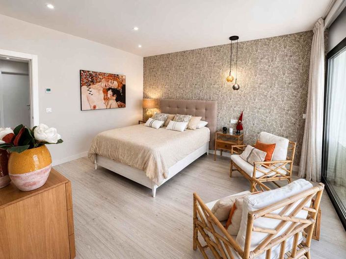 Image No.28-3 Bed Property for sale