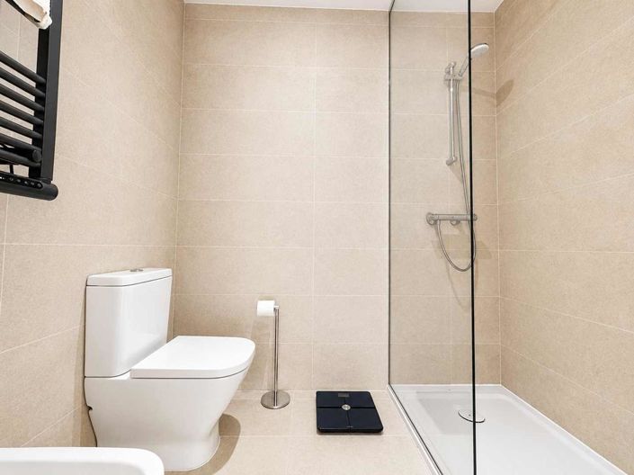 Image No.31-3 Bed Property for sale