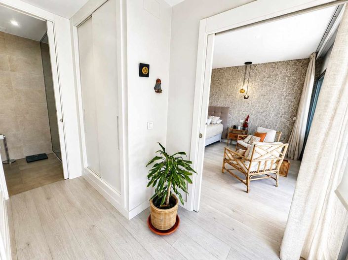 Image No.36-3 Bed Property for sale