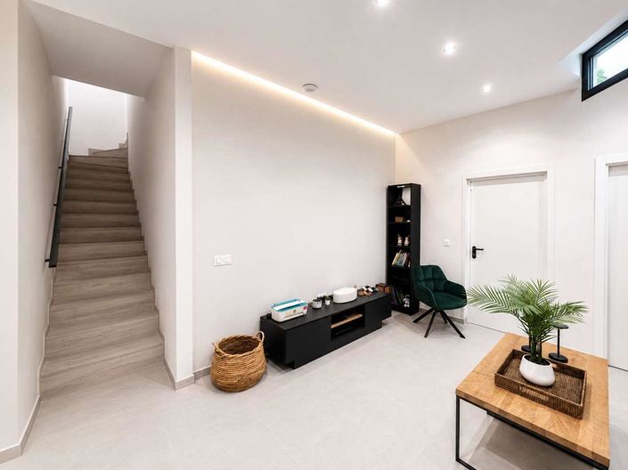 Image No.57-3 Bed Property for sale
