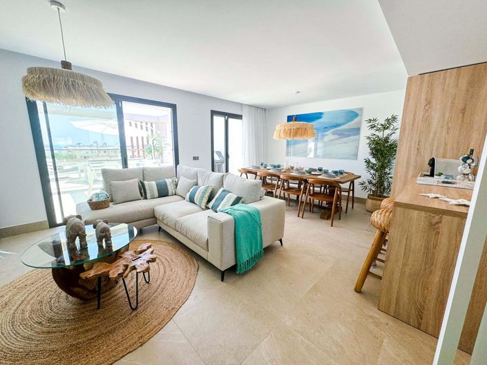 Image No.14-3 Bed Property for sale