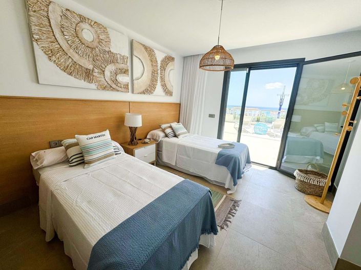 Image No.35-3 Bed Property for sale