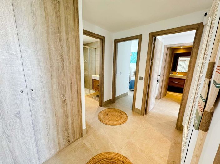 Image No.44-3 Bed Property for sale