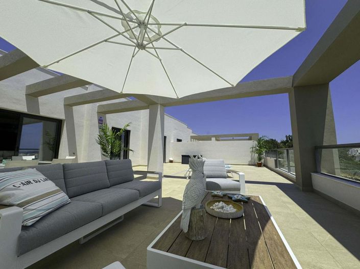 Image No.50-3 Bed Property for sale
