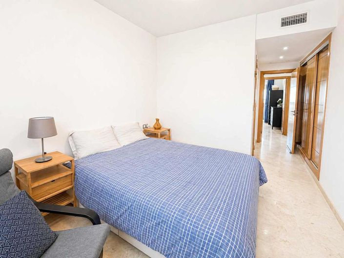 Image No.11-2 Bed Property for sale