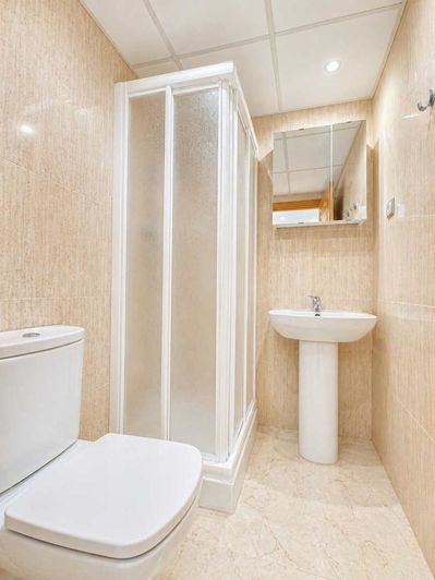 Image No.23-2 Bed Property for sale