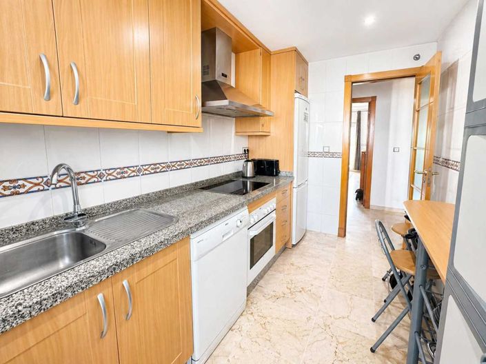 Image No.24-2 Bed Property for sale